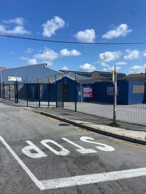 To Let commercial Property for Rent in Sidwell Eastern Cape